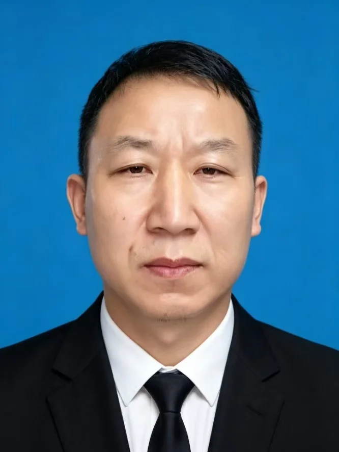 吴小明生活照