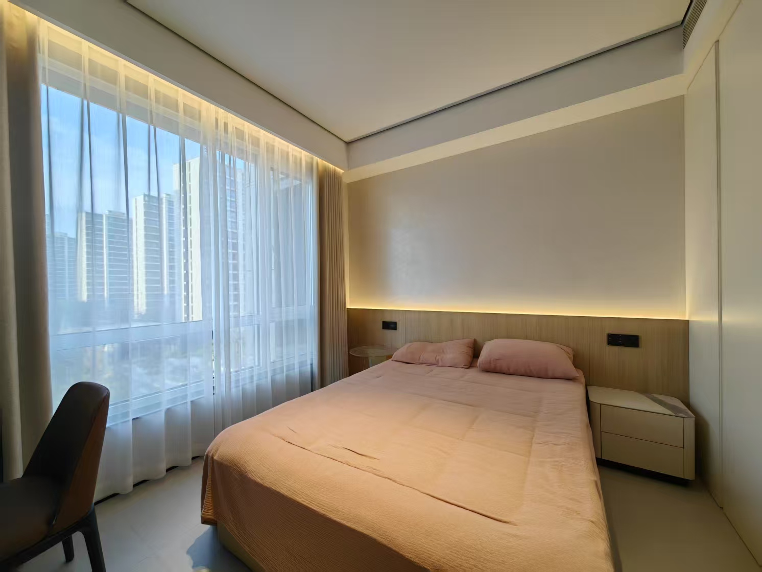 艺术涂料展厅样板墙全景与色卡陈列