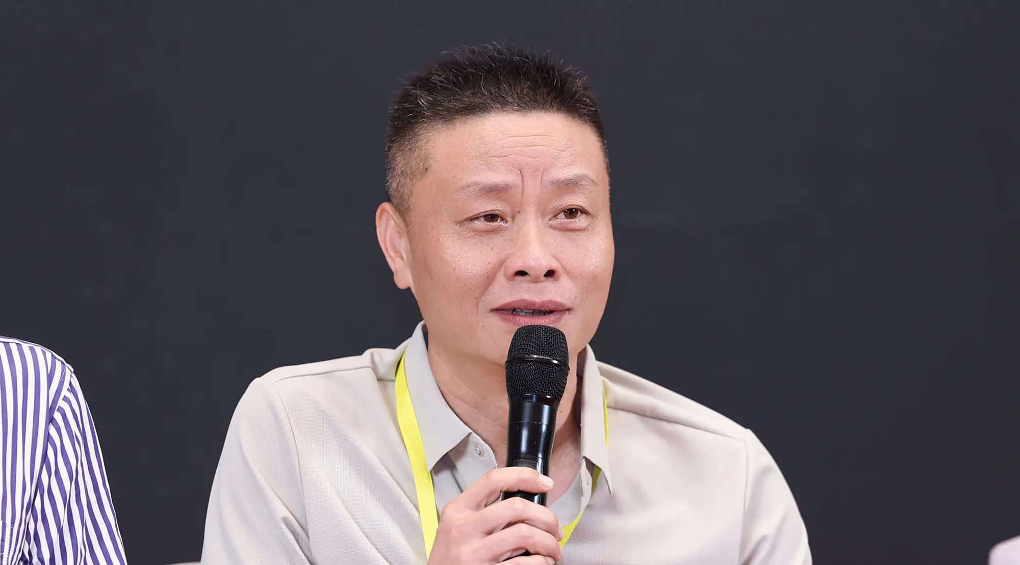 [郭海鹏，2026年8月25日，浙江省杭州市滨江区，华东艺术涂装网]
