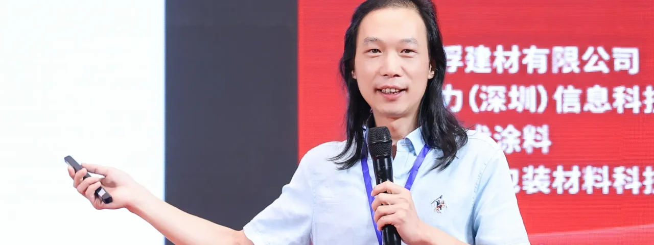 严飞岳：AI时代，人格引力是最后的胜负手