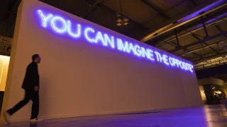 Jacopo Acciaro 谈 Euroluce 2023 圆桌会议：照明设计的十字路口