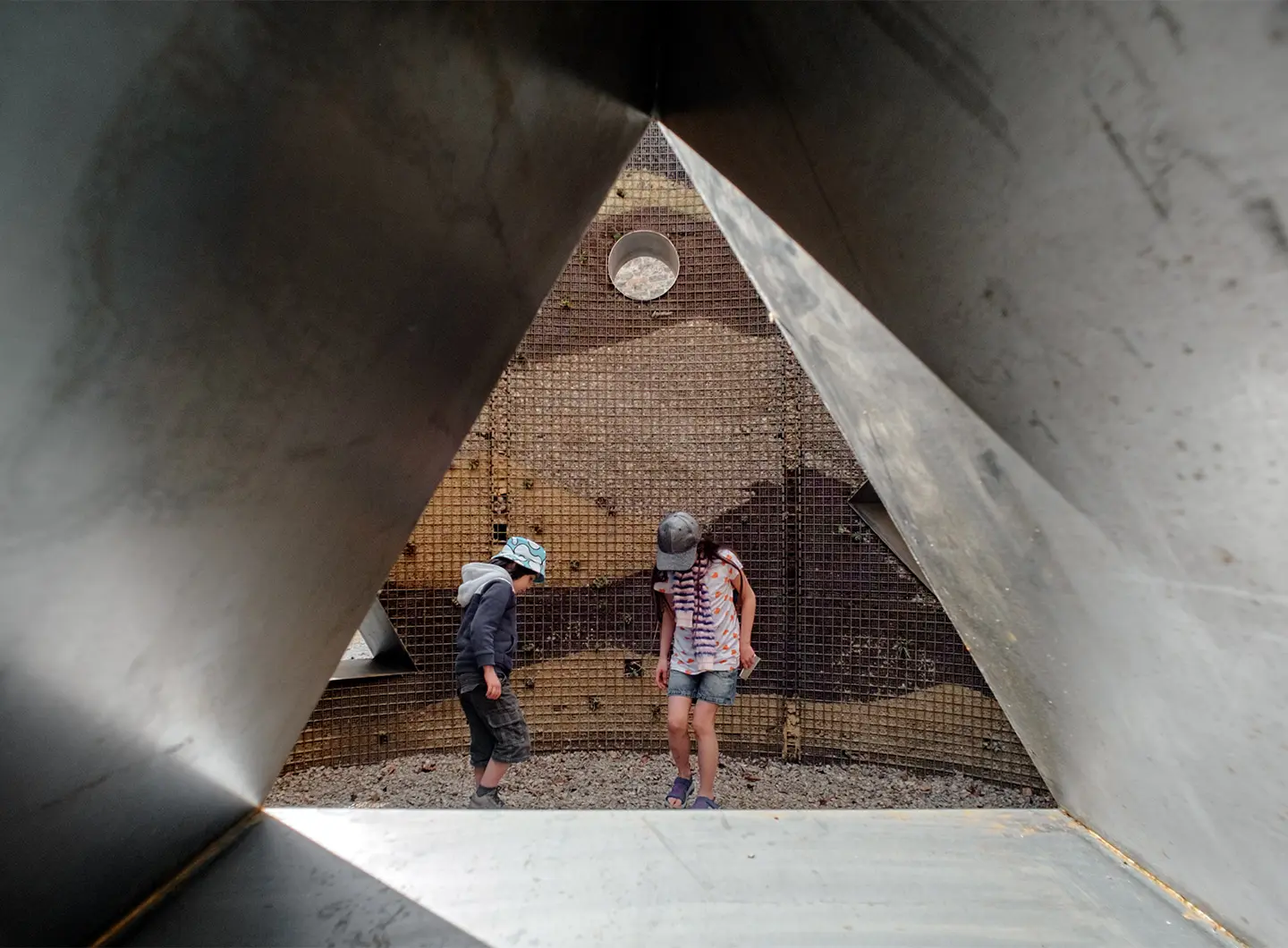 Rhinoceros 画廊内 Ronan Bouroullec 作品展陈，位于罗马 Circo Massimo 附近