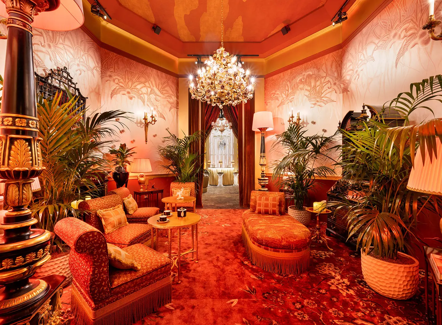 Aurea 的 Olfactorium 与 Smoking Lounge 等场景空间