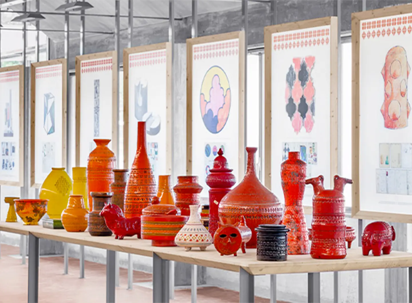 Pedrali Pavilion 柱廊展厅与家具陈列