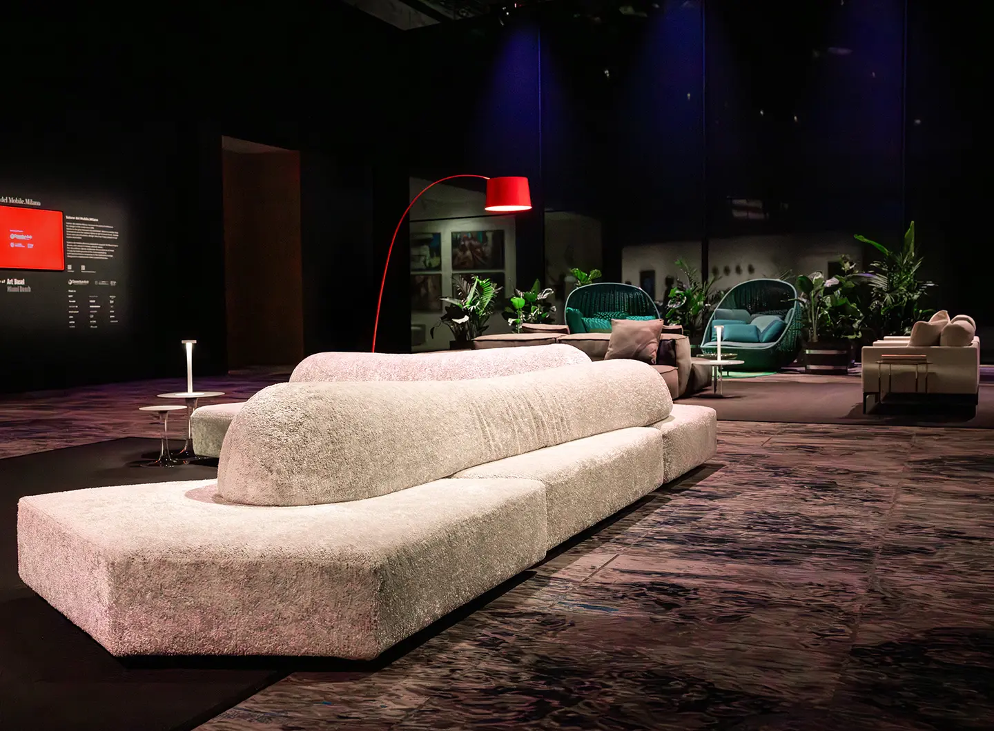 Faena Theater 中 Maria Porro 与 Es Devlin 对谈现场